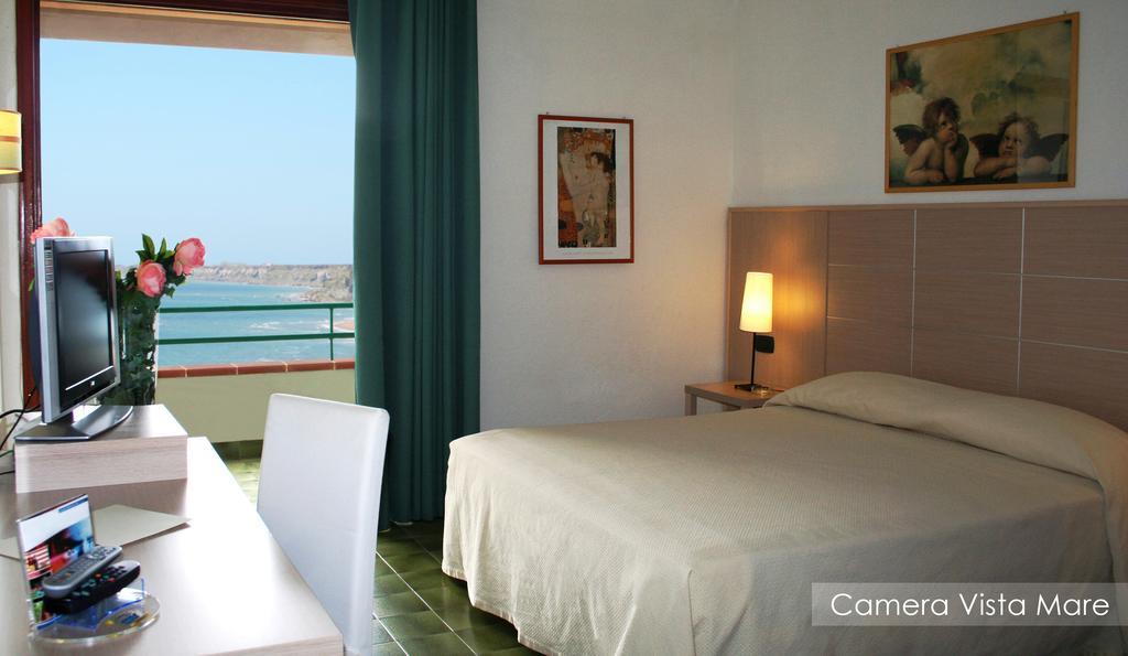 Costa Tiziana Hotel Village Crotone Pokój zdjęcie